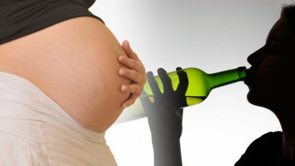 trudnica zena pijanica alkohol