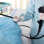 Trebali biste napraviti kolonoskopiju ako imate 2 od sljedeća simptoma: Čak i ako ste mlađi od 50 godina Trebali biste napraviti kolonoskopiju ako imate 2 od sljedeća simptoma: Čak i ako ste mlađi od 50 godina - featured image