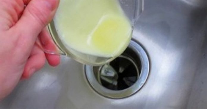 ODVOD VAM UŽASNO SMRDI?: Samo izlijte ovu smjesu, ZA NEKOLIKO MINUTA PROBLEM JE RIJEŠEN! (RECEPT ZA SMJESU) - featured image