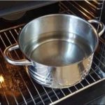 Slijedite ove korake kako biste brzo očistili svoju pećnicu i vratili joj izgled kao nova… Slijedite ove korake kako biste brzo očistili svoju pećnicu i vratili joj izgled kao nova… - featured image