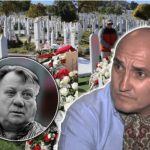 FANOVI SVAKOG DANA OBILAZE GROB HALIDA BEŠLIĆA: Menadžer Marijo Softa otkrio šta je zatekao na pevačevoj večnoj kući bit ćete šokirani !! FANOVI SVAKOG DANA OBILAZE GROB HALIDA BEŠLIĆA: Menadžer Marijo Softa otkrio šta je zatekao na pevačevoj večnoj kući bit ćete šokirani !! - featured image