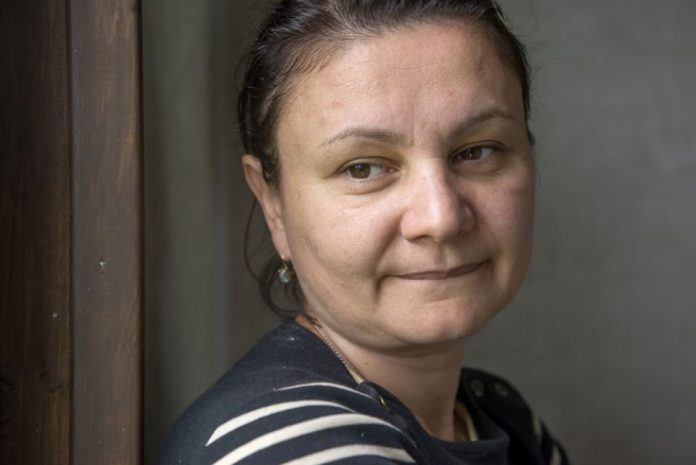 Kad sam saznala da imam rak, muž je našao ljubavnicu: “Što bih ja gledao bolest, treba mi zdrava žena”, rekao je ne sluteći šta će da ga snađe - featured image Kad sam saznala da imam rak, muž je našao ljubavnicu: “Što bih ja gledao bolest, treba mi zdrava žena”, rekao je ne sluteći šta će da ga snađe - featured image