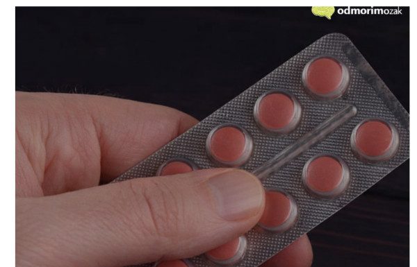 Ako pijete lijekove za srce ili pritisak, ovu voćku nikako ne smijete jesti – terapija može postati otrov Ako pijete lijekove za srce ili pritisak, ovu voćku nikako ne smijete jesti – terapija može postati otrov - featured image