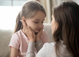 Psiholozi kažu – ODMAH prestanite! 5 stvari koje SVAKI DAN GOVORITE DETETU mogu da naprave štetu Psiholozi kažu – ODMAH prestanite! 5 stvari koje SVAKI DAN GOVORITE DETETU mogu da naprave štetu - featured image