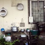 11 stvari koje ljudi koji su odrasli u siromaštvu imaju u kući: Veruje se da neke odmah treba izbaciti 11 stvari koje ljudi koji su odrasli u siromaštvu imaju u kući: Veruje se da neke odmah treba izbaciti - featured image