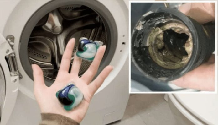 Kapsule za pranje veša većina ljudi koristi pogrešno: Učinite OVO brzo s njima da ne biste uništili svoju mašinu za pranje veša! - featured image