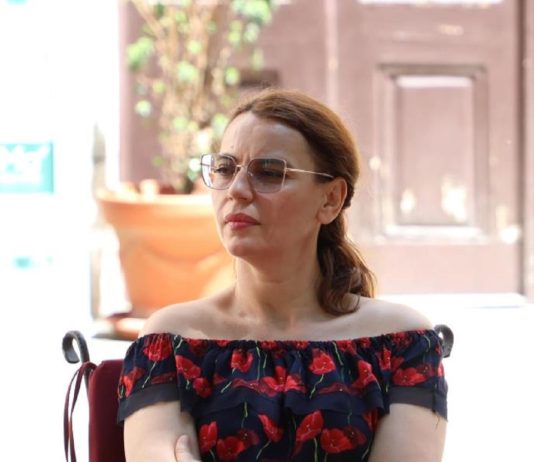 “Nisam imala nijedan simptom. Rak je naišao kao cunami, napao me sa svih strana i razorio me”: Ovako je naša čuvena glumica saznala da ima opaku bolest “Nisam imala nijedan simptom. Rak je naišao kao cunami, napao me sa svih strana i razorio me”: Ovako je naša čuvena glumica saznala da ima opaku bolest - featured image