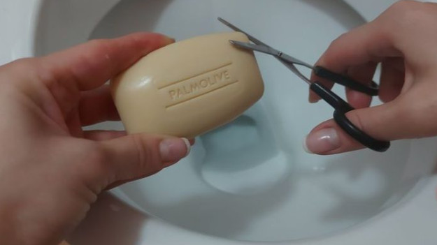 Izrežite sapun i zahvalite mi se na ovoj ideji: SVE BLISTA I MIRIŠE 15 DANA! Izrežite sapun i zahvalite mi se na ovoj ideji: SVE BLISTA I MIRIŠE 15 DANA! - featured image