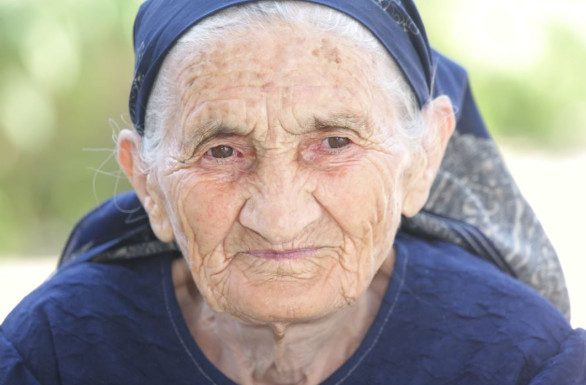 Stara narodna verovanja kažu da ove pojave nagoveštavaju buduće događaje: Ako tuđi pas zalaje ispred vaše kuće… Stara narodna verovanja kažu da ove pojave nagoveštavaju buduće događaje: Ako tuđi pas zalaje ispred vaše kuće… - featured image