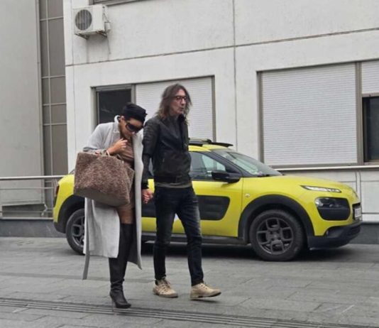 STIGLI U BOLNICU! Ana uz Raleta u najtežim trenucima – lekari spremni za zahvat na njegovom srcu! STIGLI U BOLNICU! Ana uz Raleta u najtežim trenucima – lekari spremni za zahvat na njegovom srcu! - featured image