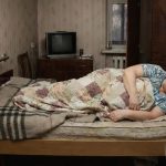 Nisam svojoj paraliziranoj svekrvi rekao da su u stanu postavljene skrivene kamere da bih shvatio kako se ponaša kada niko nije kod kuće Nisam svojoj paraliziranoj svekrvi rekao da su u stanu postavljene skrivene kamere da bih shvatio kako se ponaša kada niko nije kod kuće - featured image