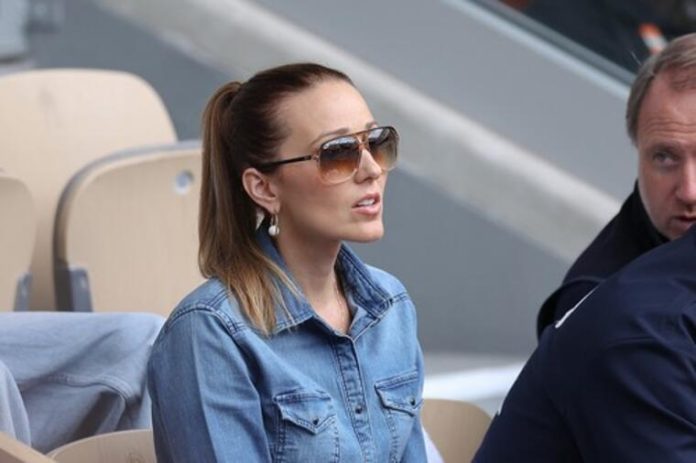Jelena Đoković napala majku i stala na stranu svekrve, nastao “haos” u porodici: Dijana je čestita, a moja Vera… - featured image