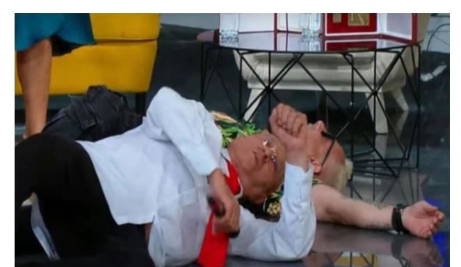 Muk na televiziji! Skočio i napao voditelja Pinka, ovaj prošao kao bos po trnju, sve se desilo u lajvu Muk na televiziji! Skočio i napao voditelja Pinka, ovaj prošao kao bos po trnju, sve se desilo u lajvu - featured image