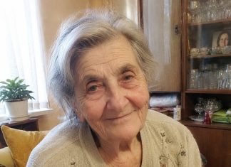 Moja 70-godišnja svekrva patila je od gubitka pamćenja… Mislila sam da se mogu nositi s tim, sve dok nije nestala s mojom bebom po kiši, a ja donijela odluku koju mi suprug možda nikada neće oprostiti… Moja 70-godišnja svekrva patila je od gubitka pamćenja… Mislila sam da se mogu nositi s tim, sve dok nije nestala s mojom bebom po kiši, a ja donijela odluku koju mi suprug možda nikada neće oprostiti… - featured image