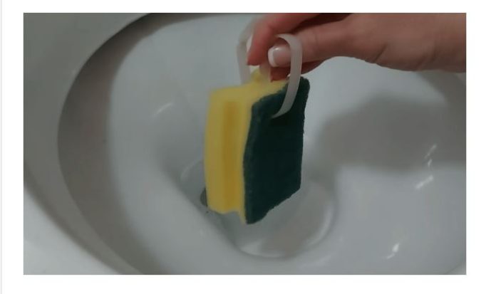 Jednostavan kućni trik za svježiji toalet: spužvica, nekoliko sastojaka i manje neugodnih mirisa - featured image