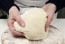 Jedan recept za sva peciva: Ovo tijesto će vas oduševiti Jedan recept za sva peciva: Ovo tijesto će vas oduševiti - featured image